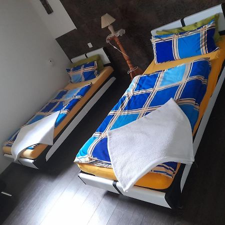 Zimmervermietung Bully Appartement Meyenburg  Buitenkant foto
