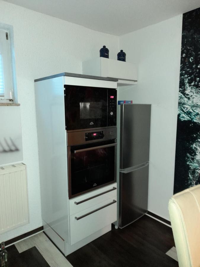 Zimmervermietung Bully Appartement Meyenburg  Buitenkant foto