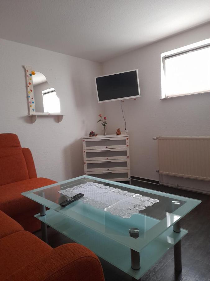 Zimmervermietung Bully Appartement Meyenburg  Buitenkant foto